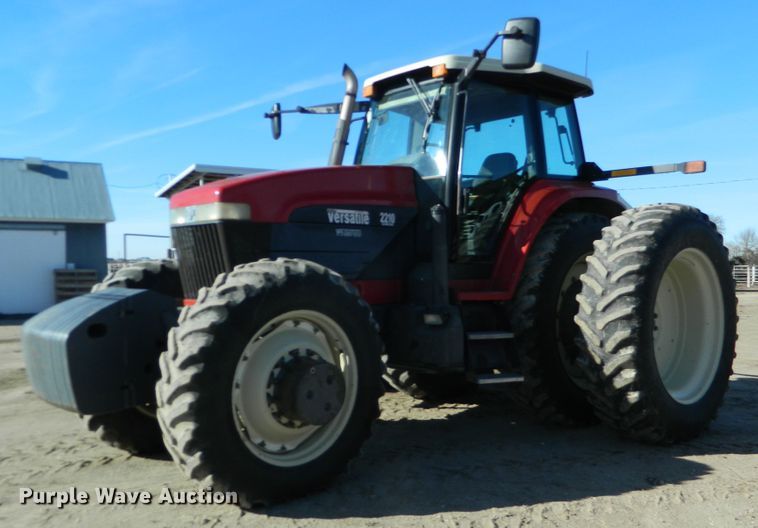 image for item DE4382 2002 Versatile 2210 MFWD tractor