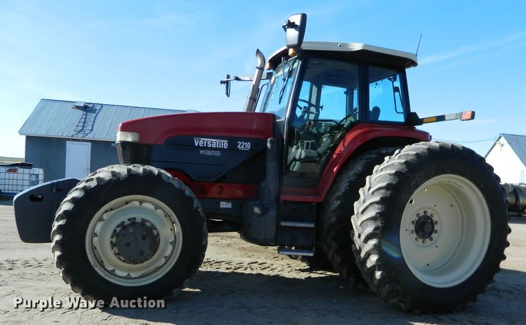 image for item DE4382 2002 Versatile 2210 MFWD tractor