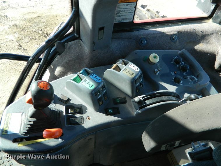 image for item DE4382 2002 Versatile 2210 MFWD tractor