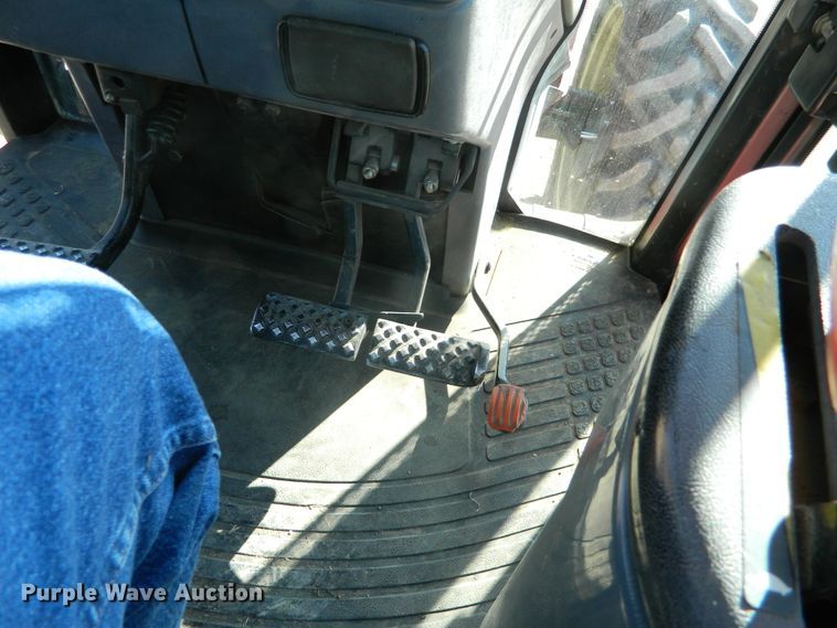 image for item DE4382 2002 Versatile 2210 MFWD tractor