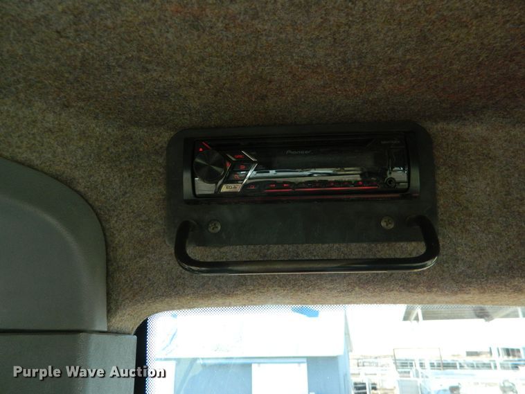 image for item DE4382 2002 Versatile 2210 MFWD tractor