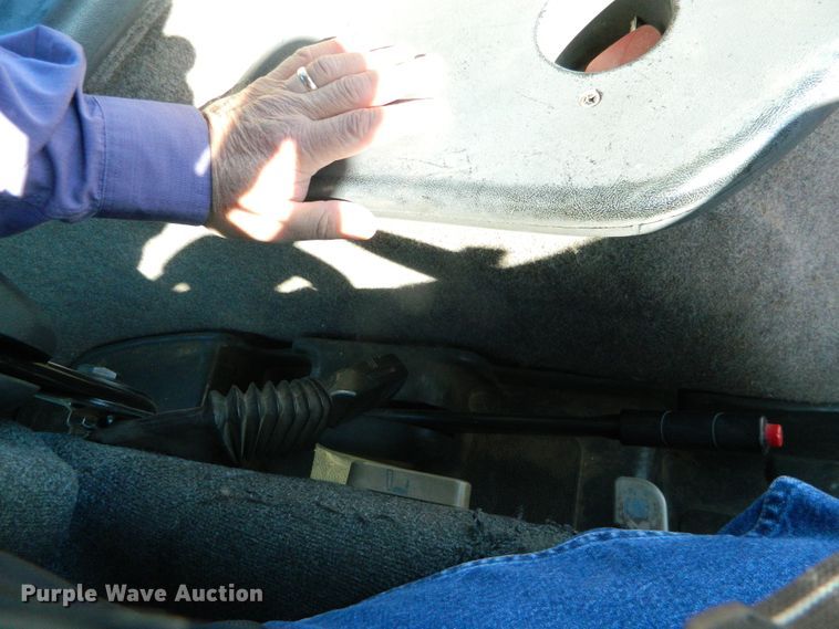 image for item DE4382 2002 Versatile 2210 MFWD tractor