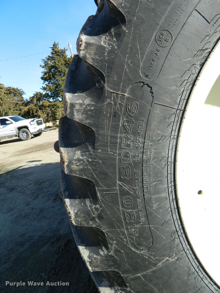 image for item DE4382 2002 Versatile 2210 MFWD tractor