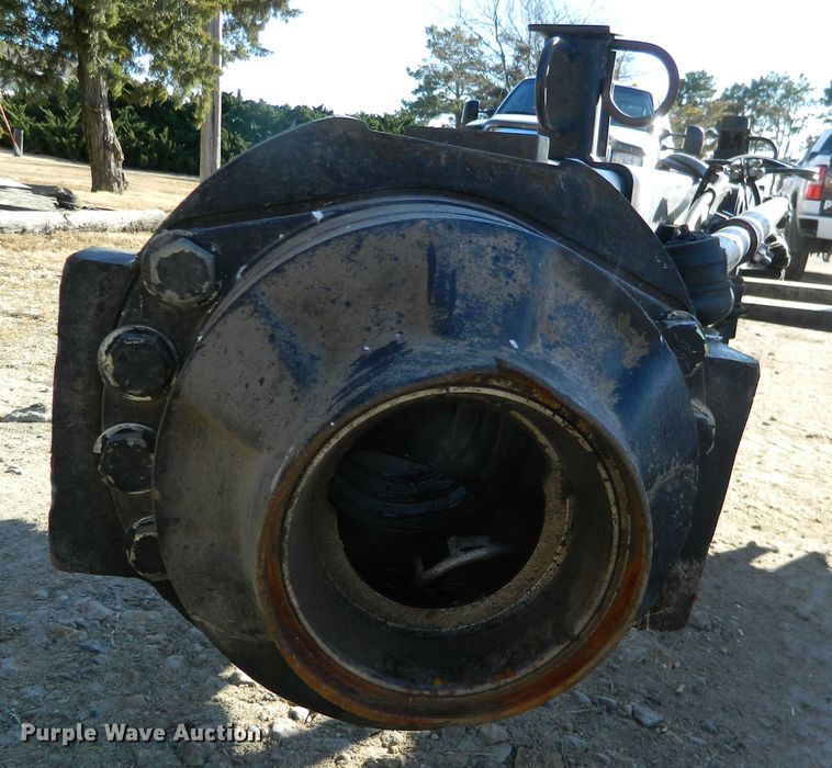 image for item DE4383 Combine axle