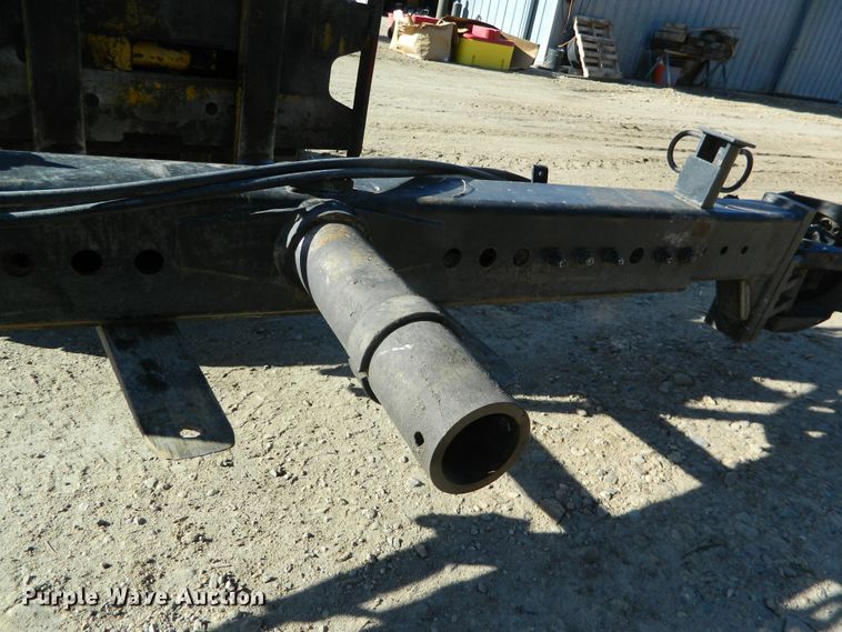 image for item DE4383 Combine axle