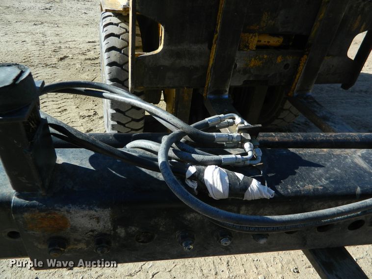 image for item DE4383 Combine axle
