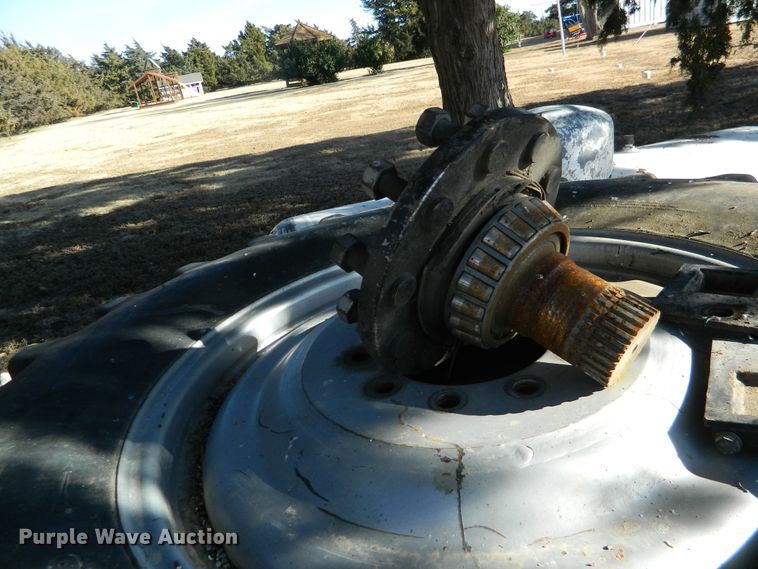 image for item DE4383 Combine axle
