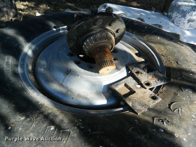 image for item DE4383 Combine axle