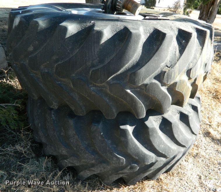 image for item DE4383 Combine axle