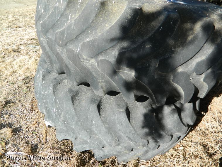 image for item DE4383 Combine axle