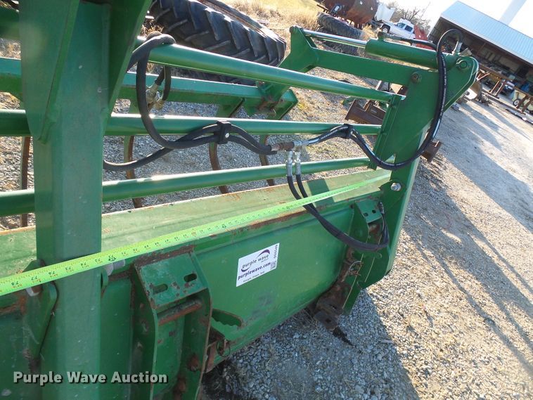 image for item DG5549 John Deere grapple bucket
