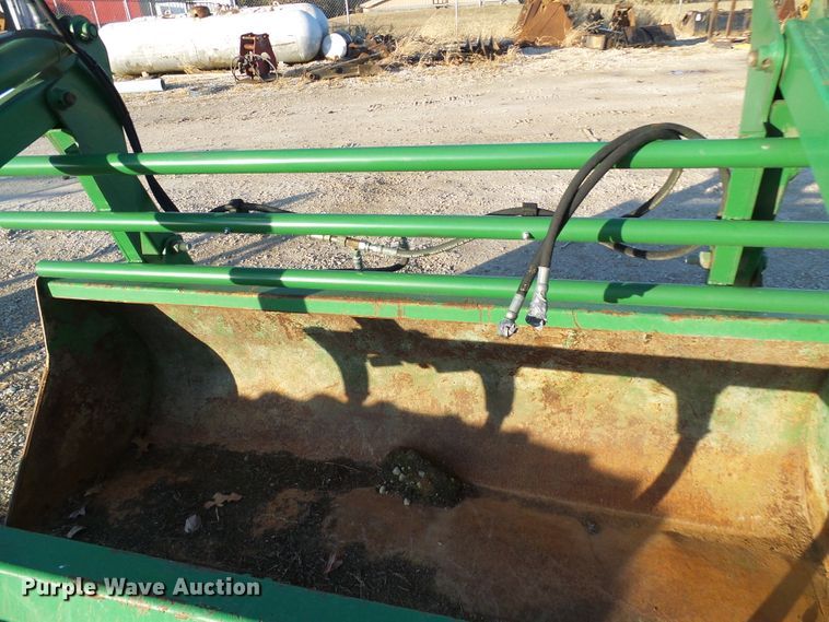 image for item DG5549 John Deere grapple bucket