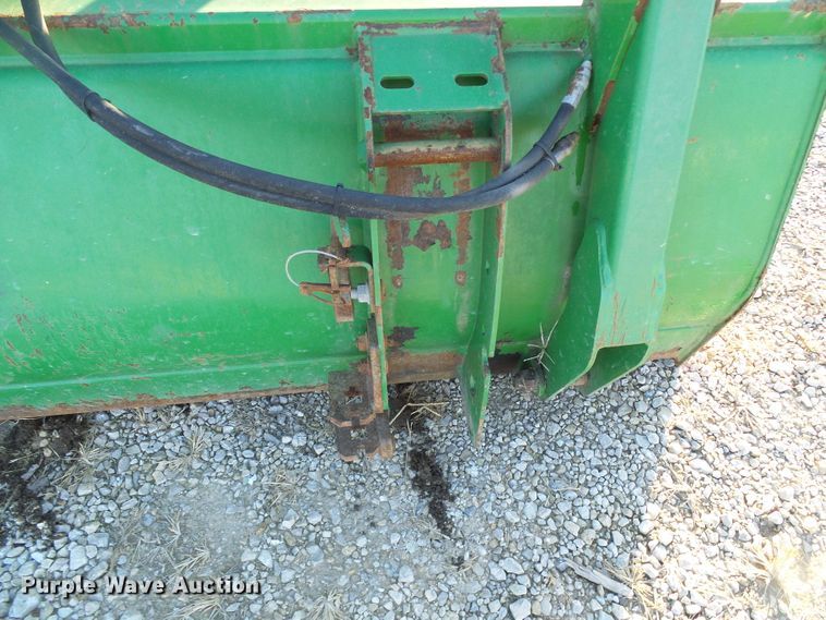 image for item DG5549 John Deere grapple bucket