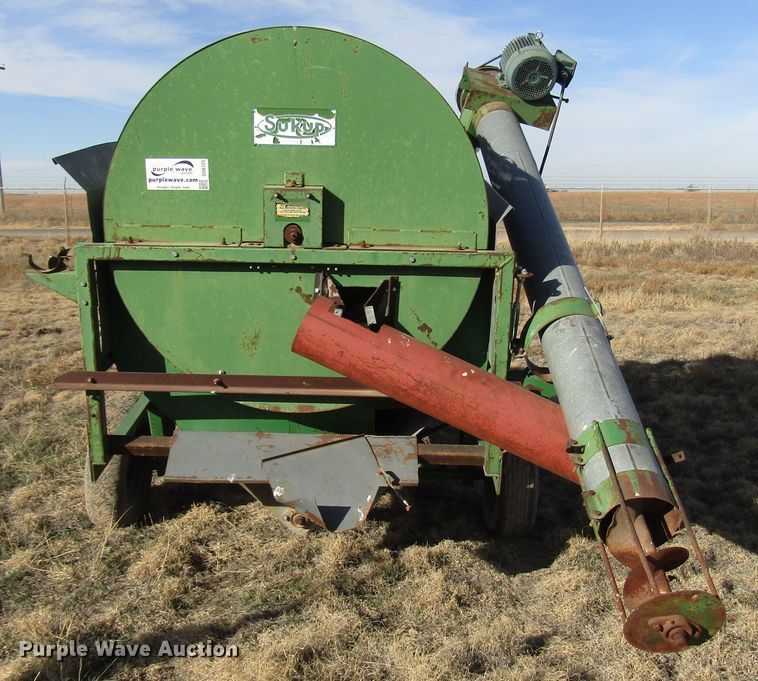 image for item DG6725 Sukup seed cleaner