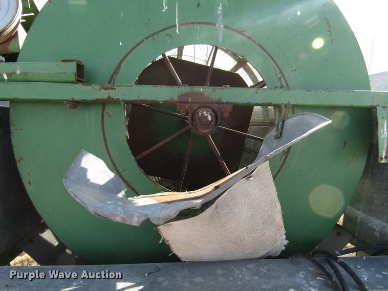 image for item DG6725 Sukup seed cleaner