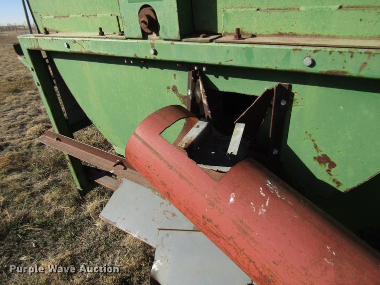 image for item DG6725 Sukup seed cleaner