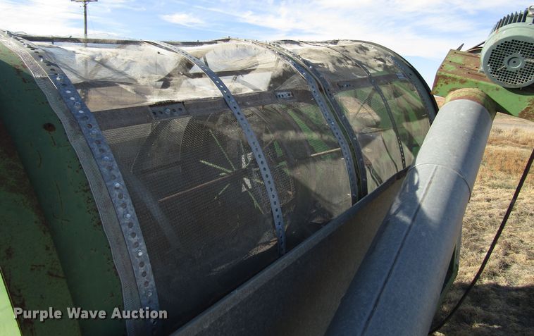 image for item DG6725 Sukup seed cleaner