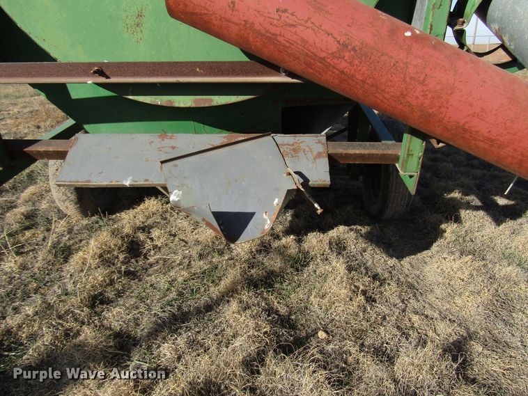 image for item DG6725 Sukup seed cleaner