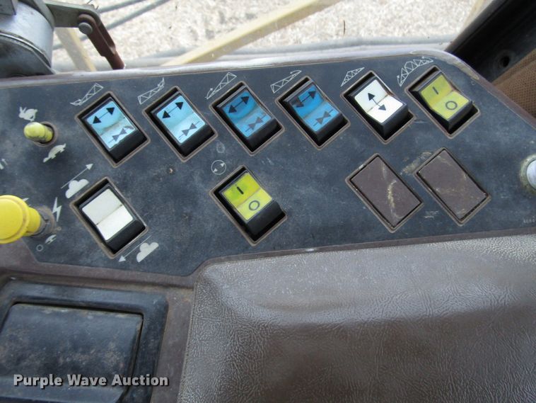 image for item DG6748 Ag-Chem RoGator 854 sprayer