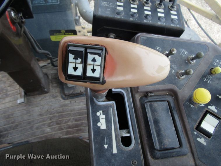 image for item DG6748 Ag-Chem RoGator 854 sprayer