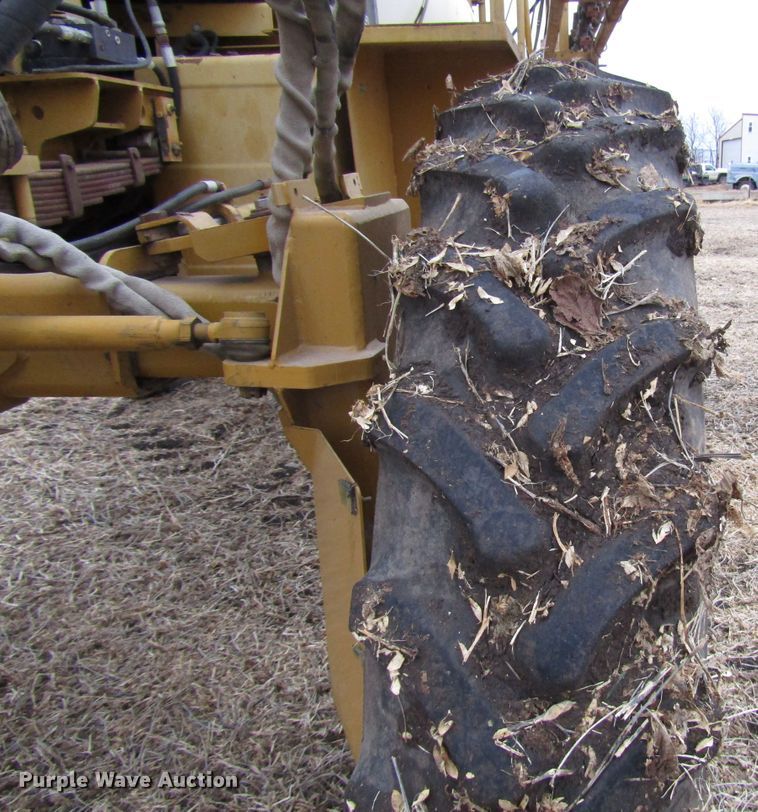 image for item DG6748 Ag-Chem RoGator 854 sprayer