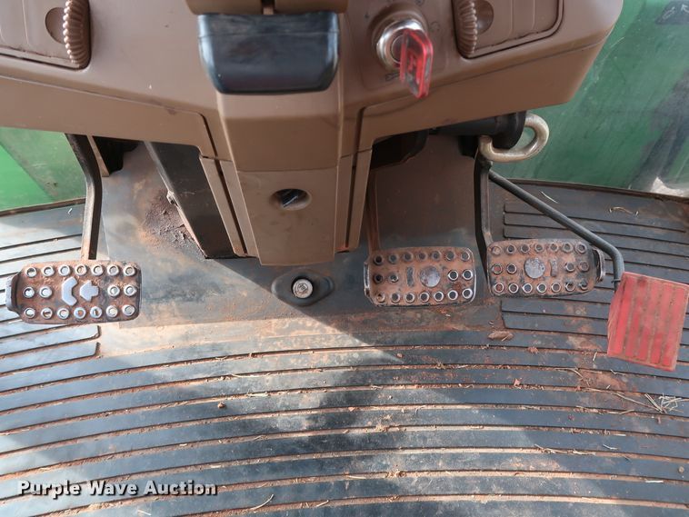 image for item DH0784 1995 John Deere 6400 MFWD tractor