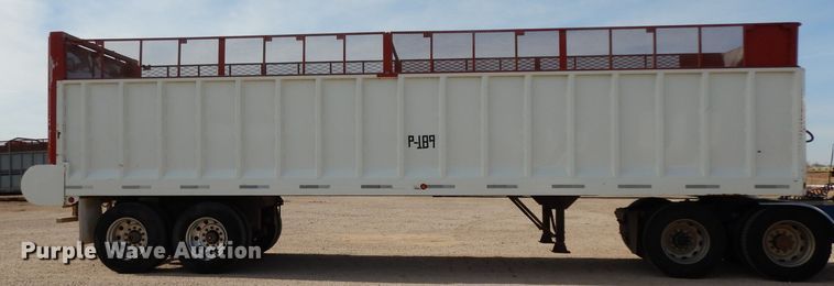 image for item DH2252 2009 Aeroswint silage trailer