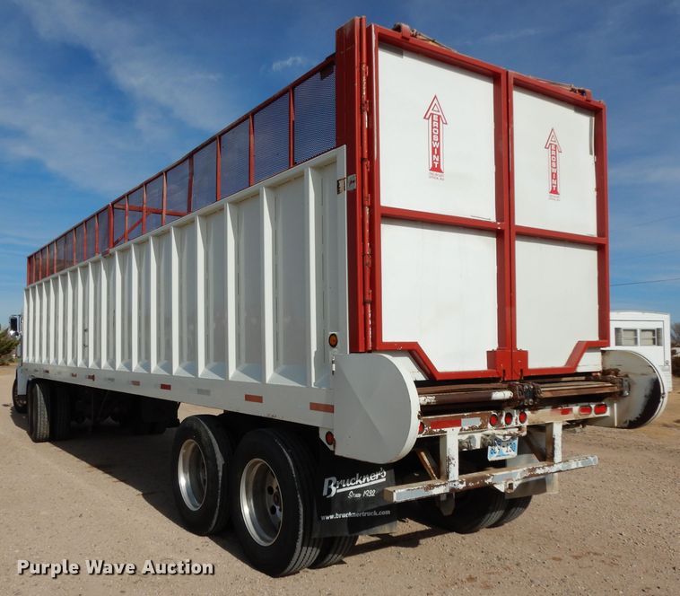 image for item DH2252 2009 Aeroswint silage trailer