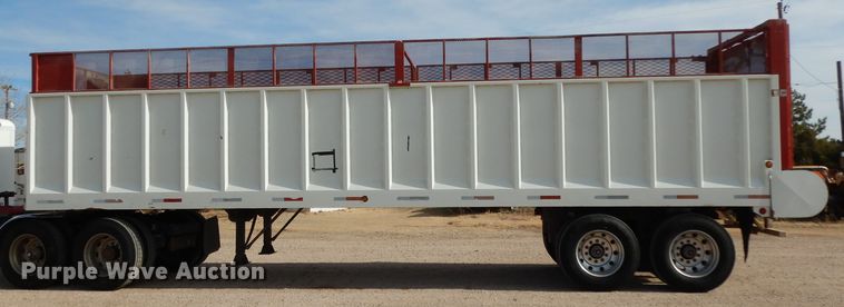 image for item DH2252 2009 Aeroswint silage trailer