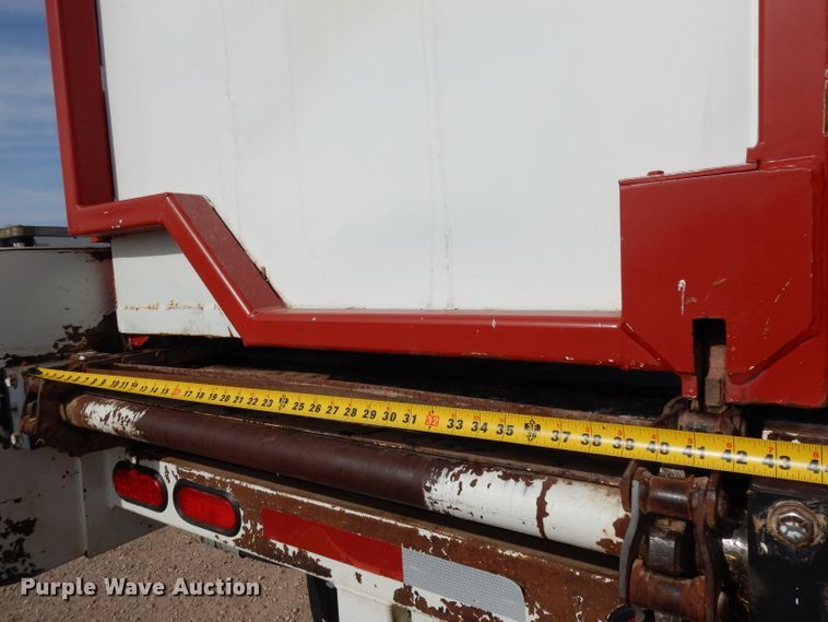 image for item DH2252 2009 Aeroswint silage trailer