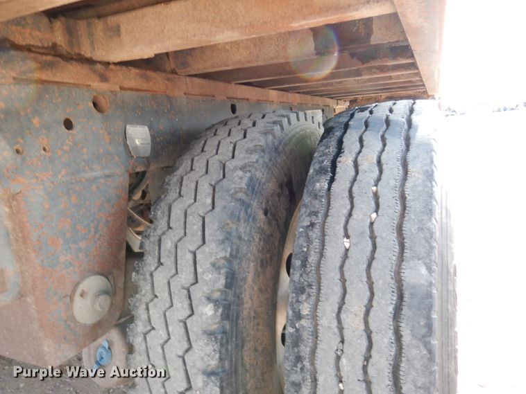 image for item DH2252 2009 Aeroswint silage trailer