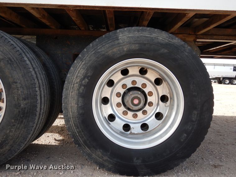 image for item DH2252 2009 Aeroswint silage trailer