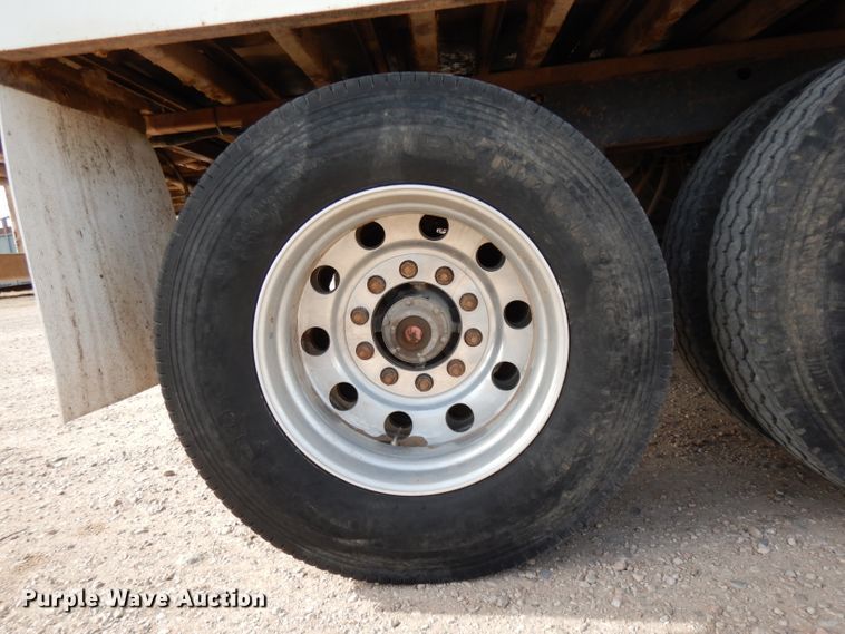 image for item DH2252 2009 Aeroswint silage trailer