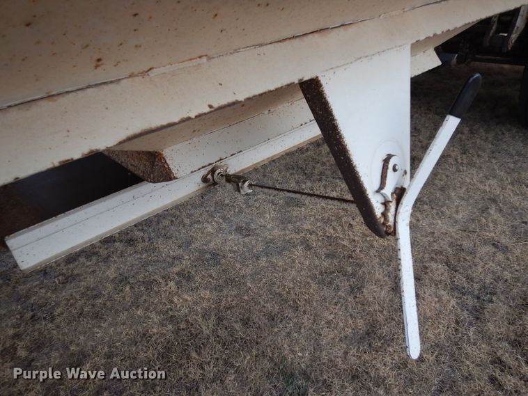 image for item DH2254 2008 Manac TSH40 double hopper bottom trailer