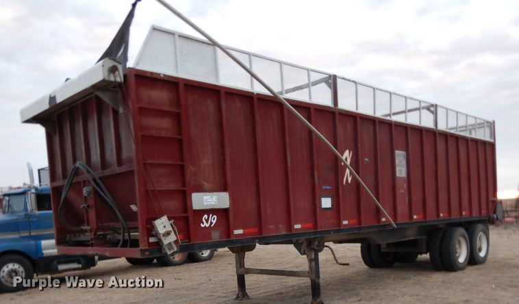 image for item DH2255 2007 Yellow X Trailers SJ9 silage trailer