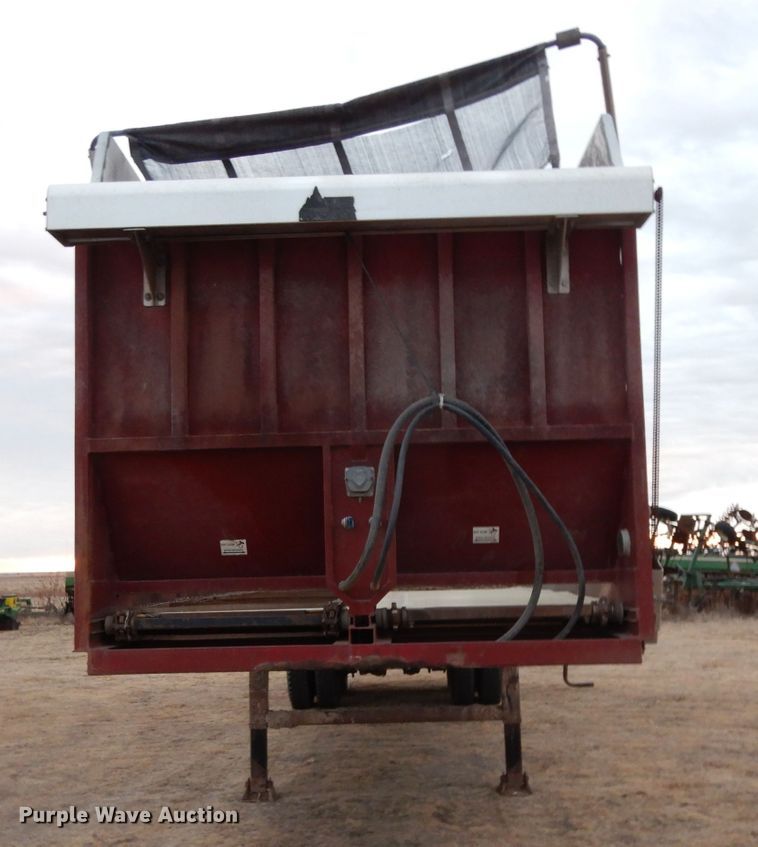 image for item DH2255 2007 Yellow X Trailers SJ9 silage trailer