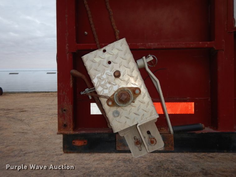 image for item DH2255 2007 Yellow X Trailers SJ9 silage trailer