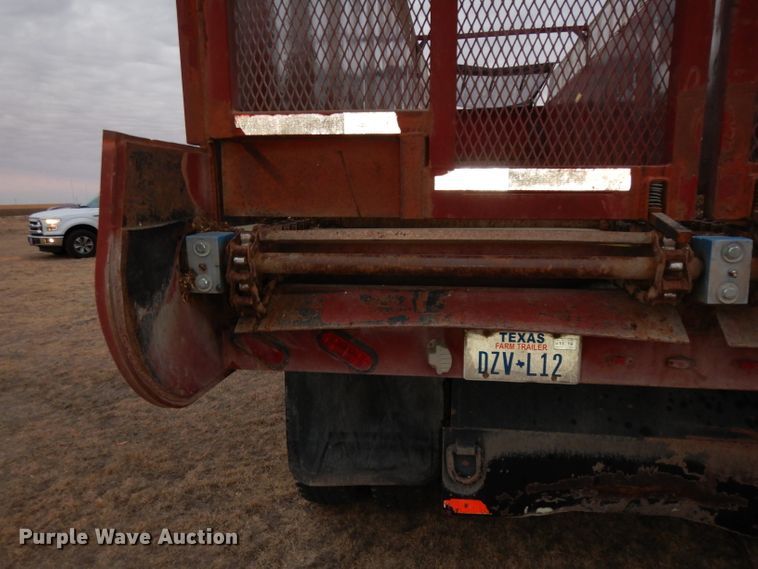 image for item DH2255 2007 Yellow X Trailers SJ9 silage trailer