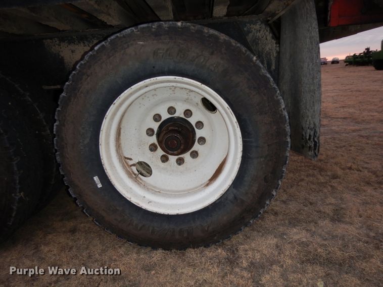 image for item DH2255 2007 Yellow X Trailers SJ9 silage trailer