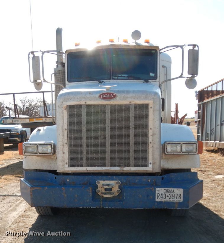 image for item DH2257 2006 Peterbilt 378 semi truck