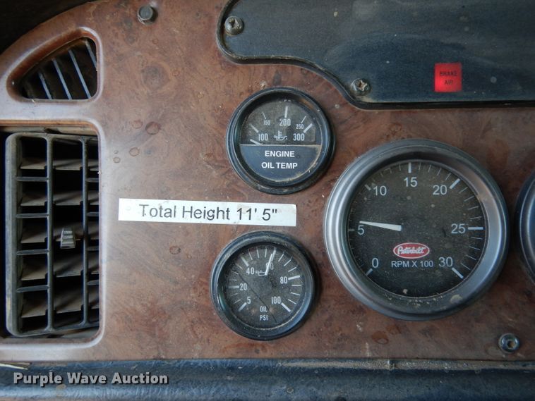 image for item DH2257 2006 Peterbilt 378 semi truck