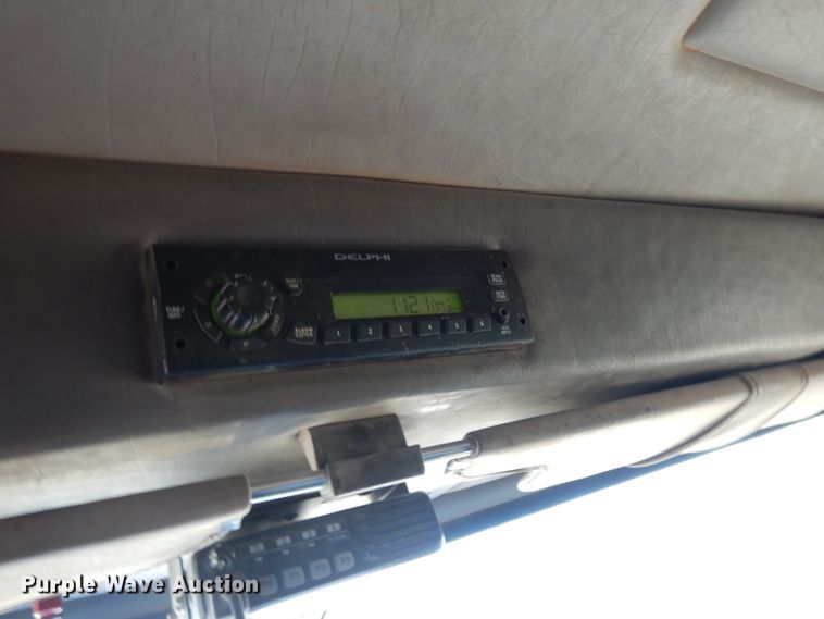 image for item DH2257 2006 Peterbilt 378 semi truck