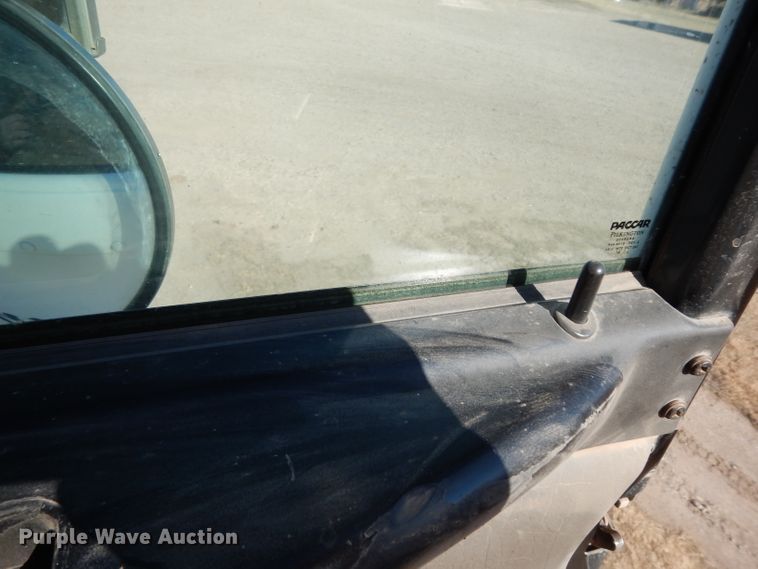 image for item DH2257 2006 Peterbilt 378 semi truck