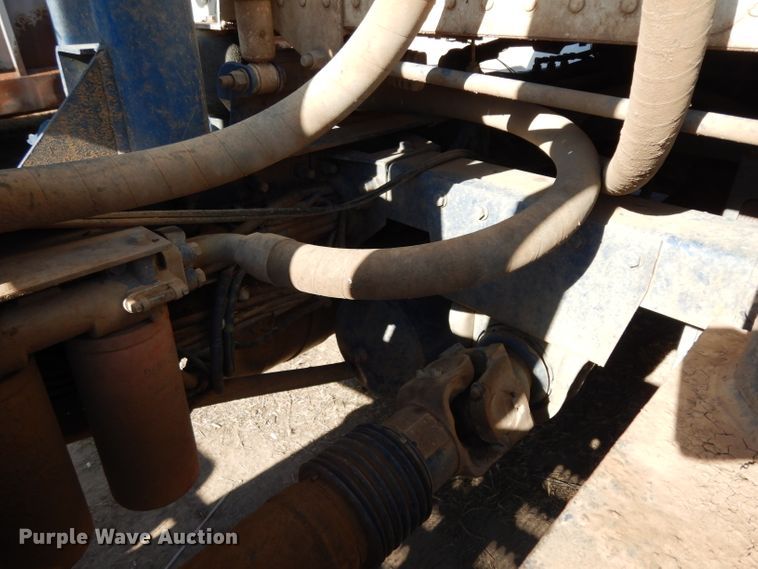 image for item DH2257 2006 Peterbilt 378 semi truck