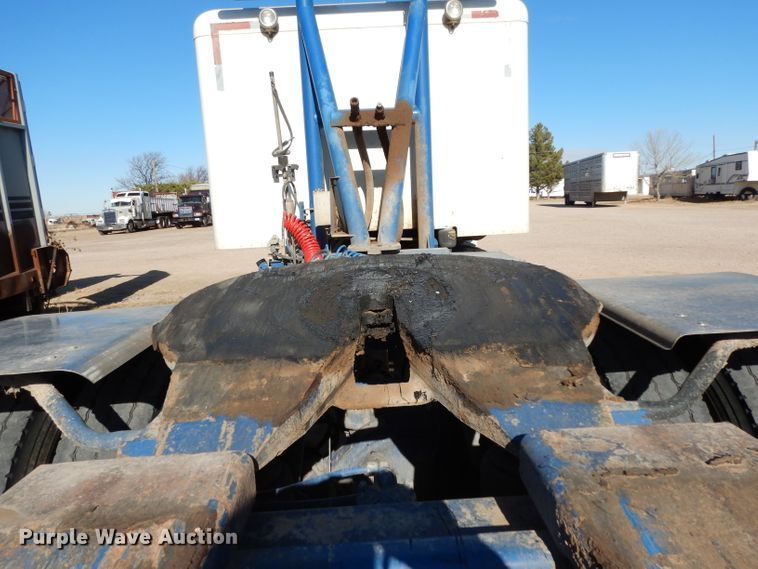 image for item DH2257 2006 Peterbilt 378 semi truck