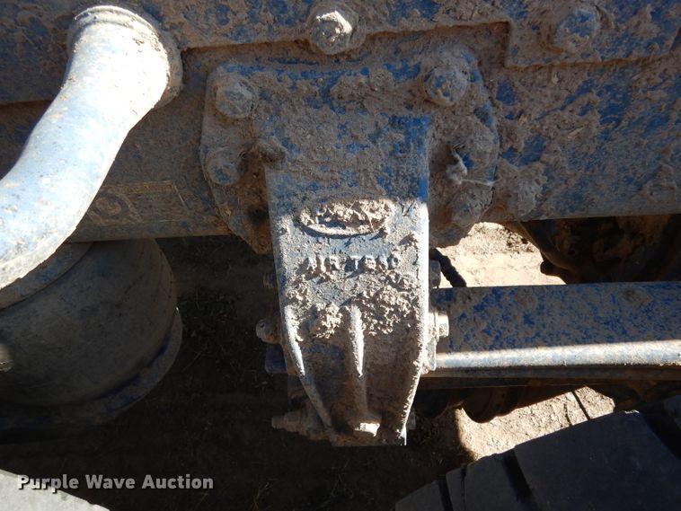 image for item DH2257 2006 Peterbilt 378 semi truck