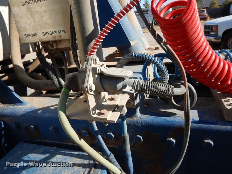 image for item DH2257 2006 Peterbilt 378 semi truck