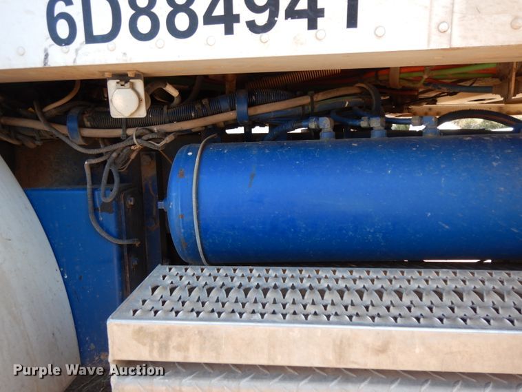 image for item DH2257 2006 Peterbilt 378 semi truck