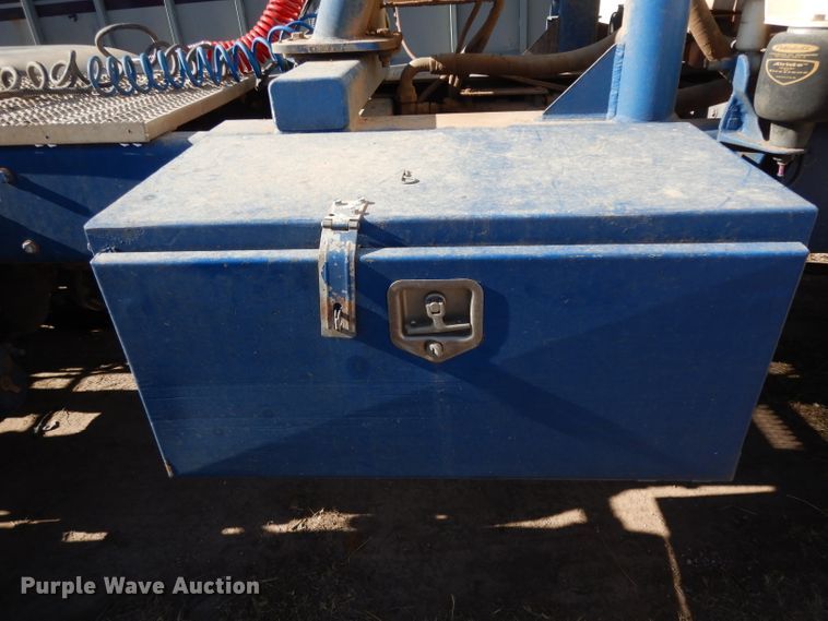 image for item DH2257 2006 Peterbilt 378 semi truck