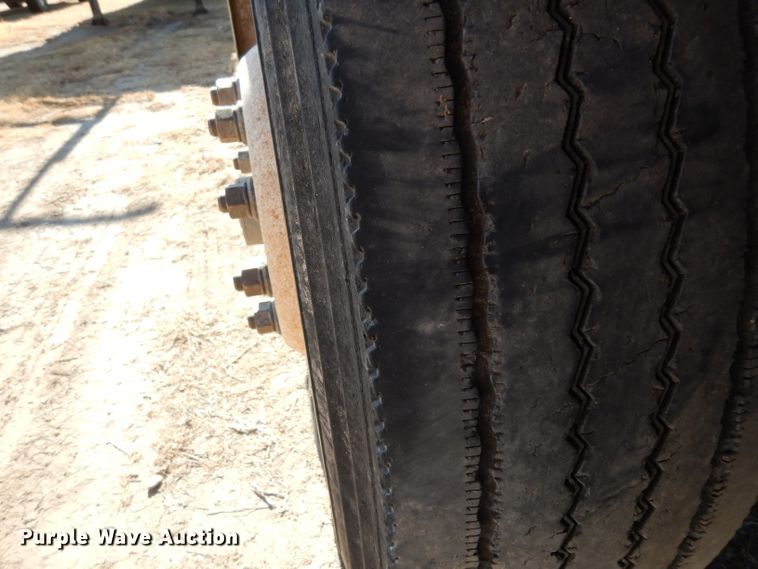 image for item DH2257 2006 Peterbilt 378 semi truck